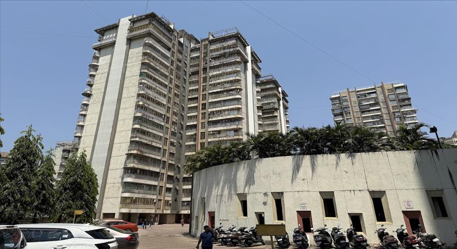 SmartMakaan - 2 Bhk Resale Flat in Mira Road
