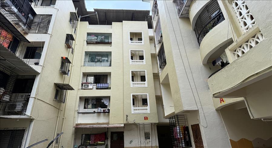 SmartMakaan - 3 Bhk Flat with Terrace in Mira Road
